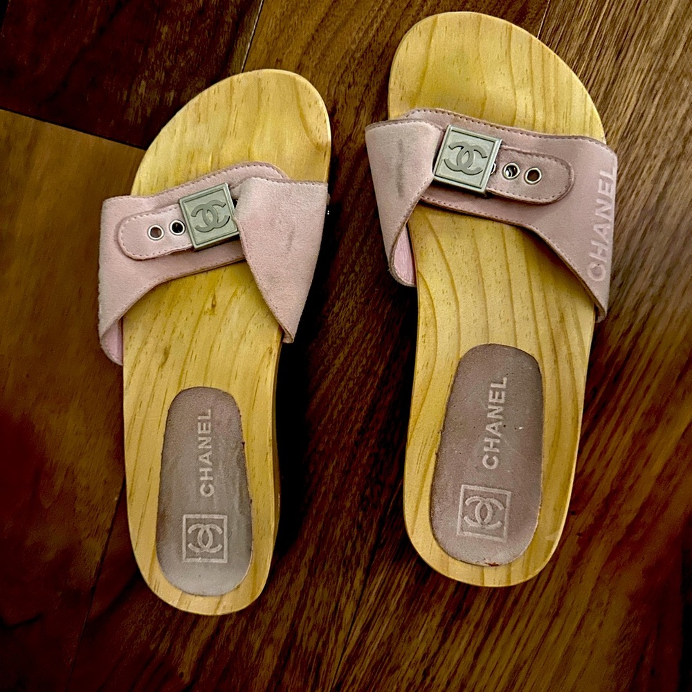 Chanel Slides